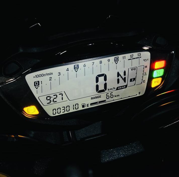Suzuki GSX-S750 (4)